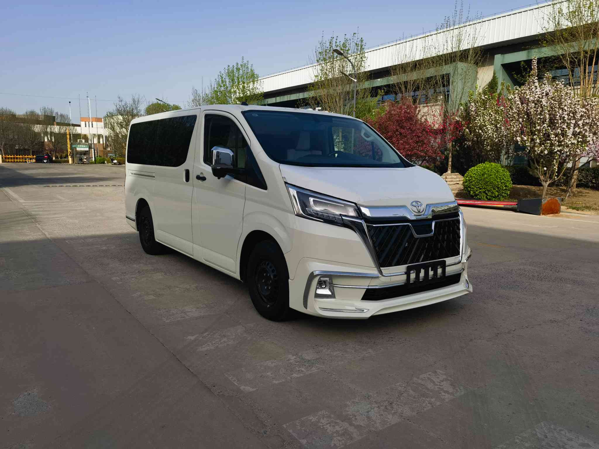 克蒂汽車牌JTW5044XSW商務車