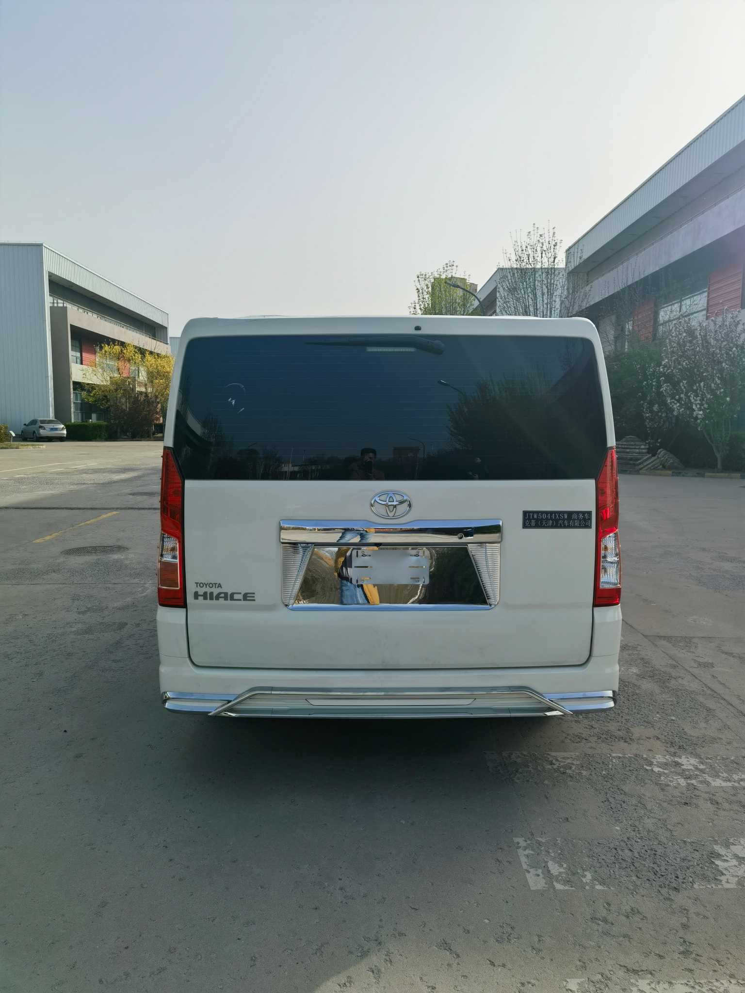 克蒂汽車牌JTW5044XSW商務(wù)車公告圖片