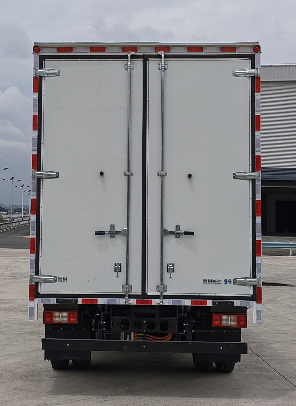 貴州牌GK5041XXYBEV01純電動廂式運輸車公告圖片