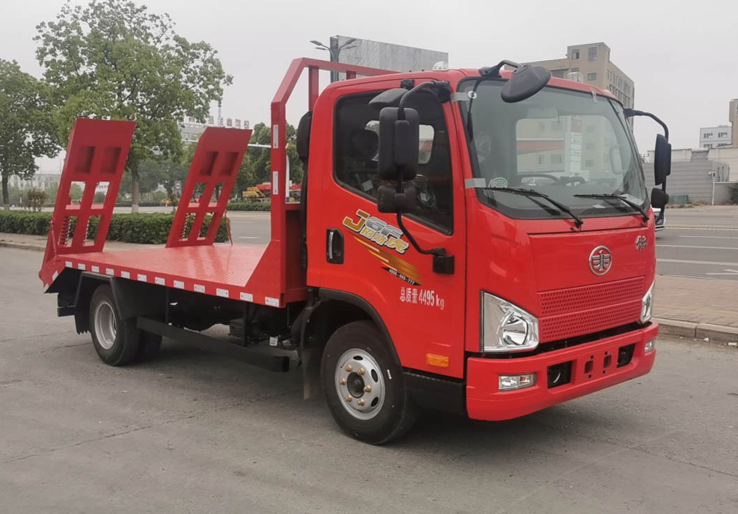 解放牌CA5047TPBP40K42L2E6A84平板運(yùn)輸車公告圖片
