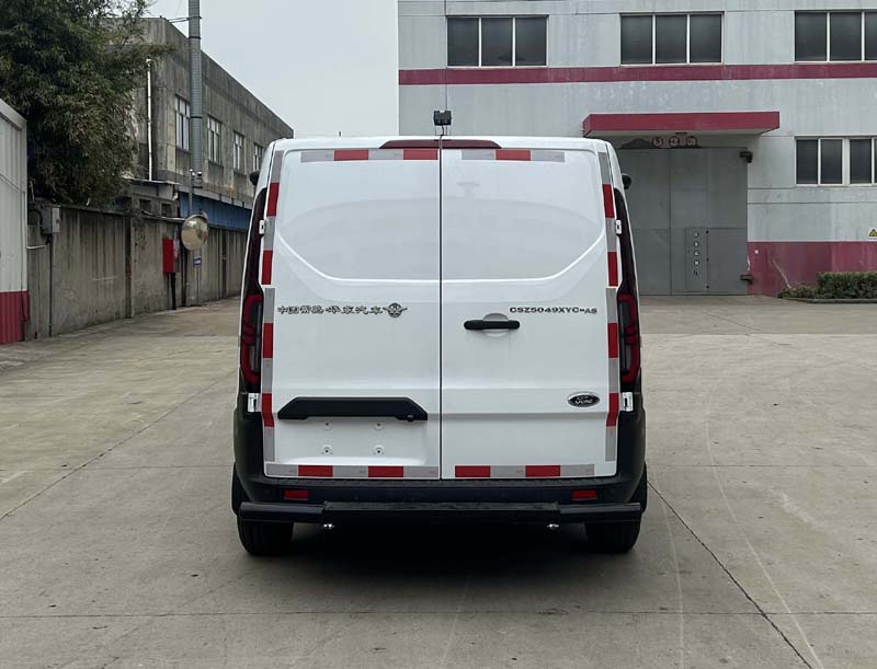 華東牌CSZ5049XYC-AS運(yùn)鈔車公告圖片