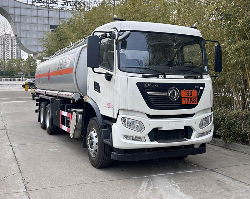 楚飛牌CLQ5263GRY6D易燃液體罐式運輸車公告圖片