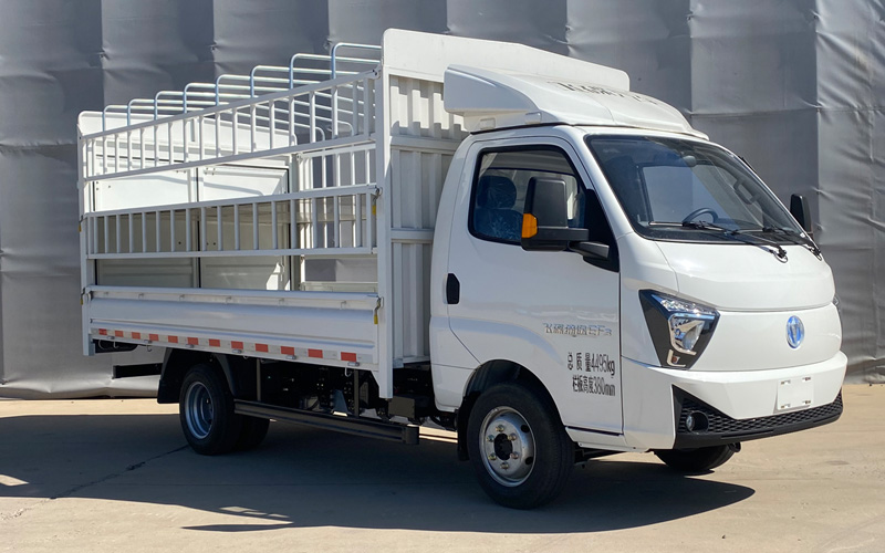 飛碟牌FD5041CCYD66BEV-1純電動(dòng)倉(cāng)柵式運(yùn)輸車公告圖片