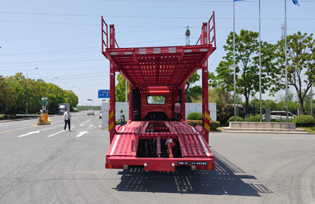 解放牌CA5250TCLP66K24L7T3E6車輛運(yùn)輸車公告圖片