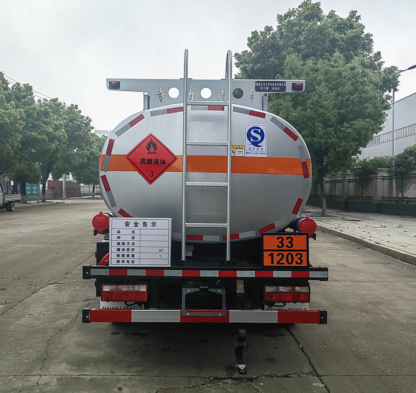 專(zhuān)力牌ZLC5090GJYCQ6加油車(chē)公告圖片