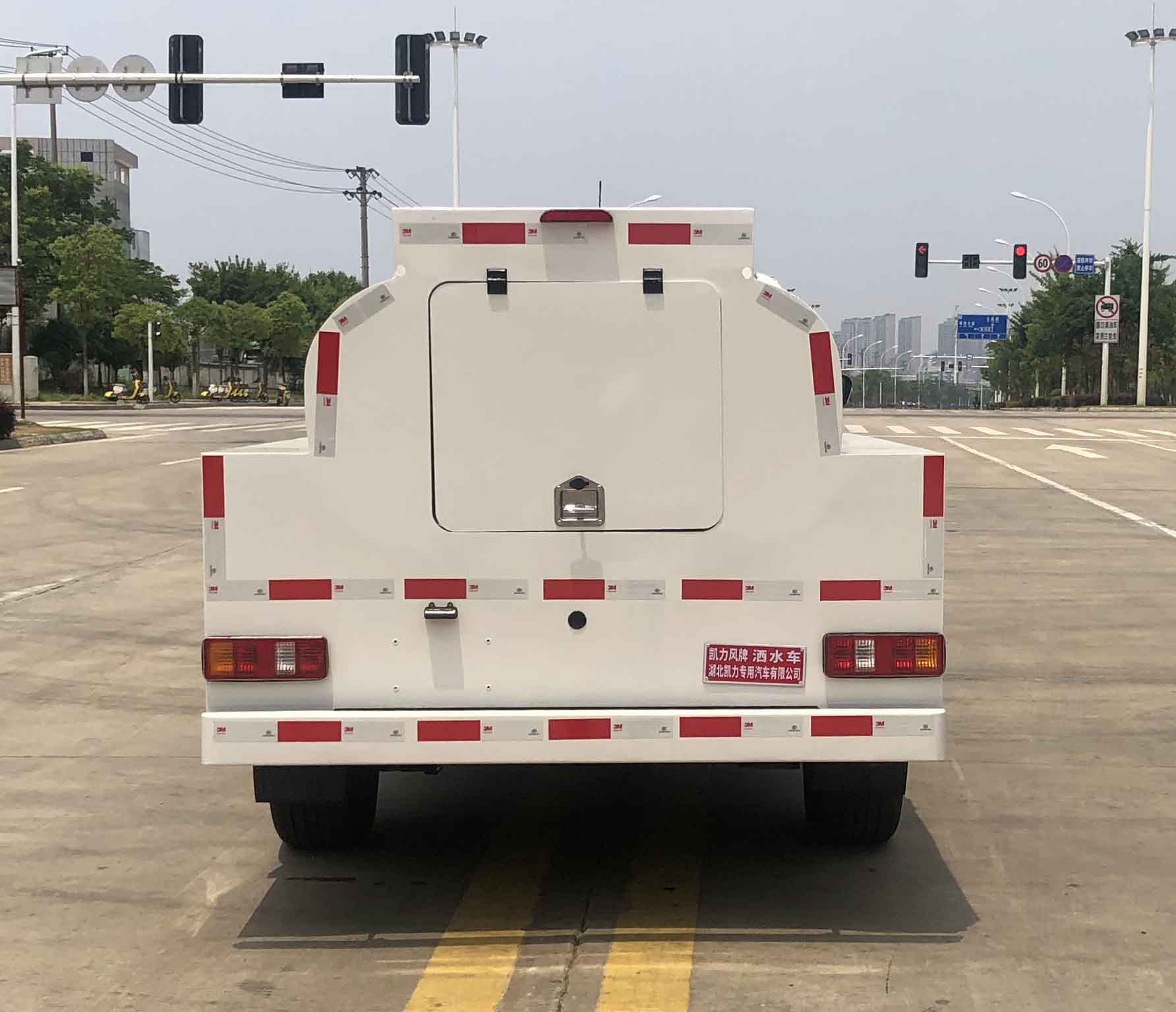 凱力風(fēng)牌KLF5030GSSZ6灑水車(chē)公告圖片