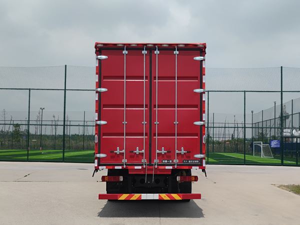 解放牌CA5250XXYP66K24L6T1A9E6廂式運輸車公告圖片