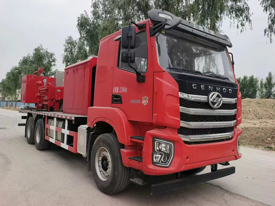 YZZ5210TYLCQ6R型壓裂車圖片