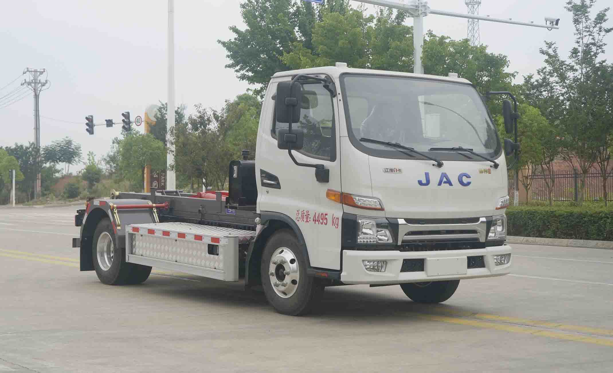 凱力風(fēng)牌KLF5042ZXXBEV純電動車廂可卸式垃圾車公告圖片