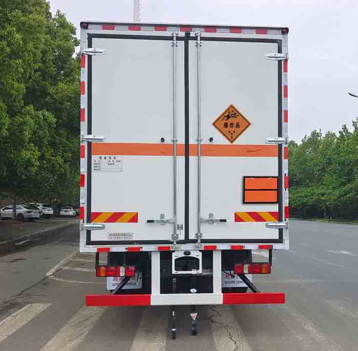 百捷牌QYY5186XQYZZ6爆破器材運輸車公告圖片