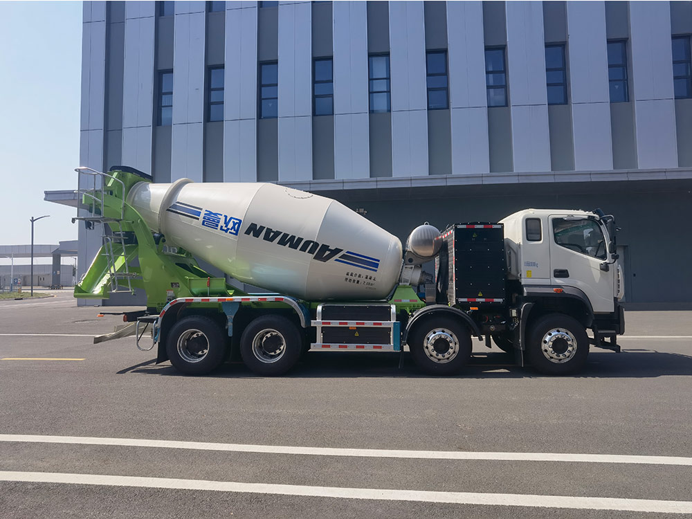 歐曼牌BJ5311GJBEVGRF-10純電動混凝土攪拌運(yùn)輸車公告圖片
