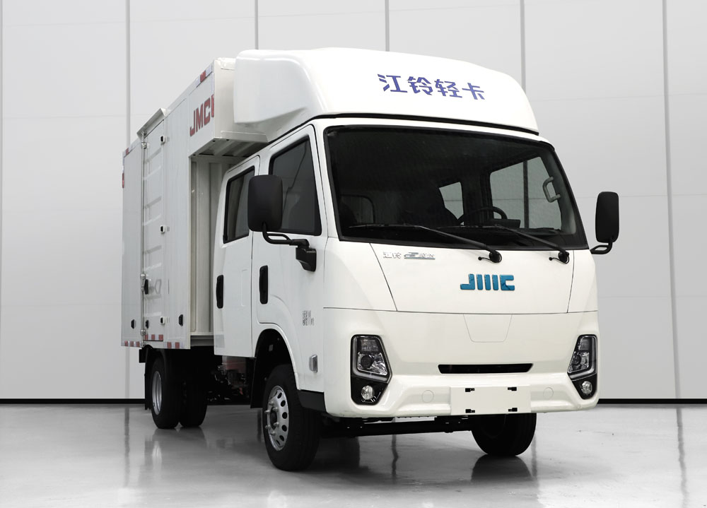 江鈴牌JX5030XXYTSEA2BEV純電動廂式運(yùn)輸車公告圖片