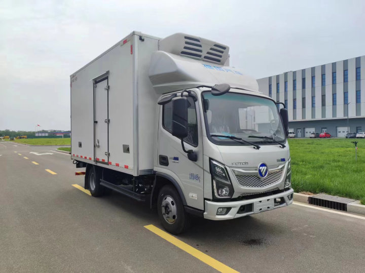 福田牌BJ5040XLCEVZ2純電動(dòng)冷藏車公告圖片