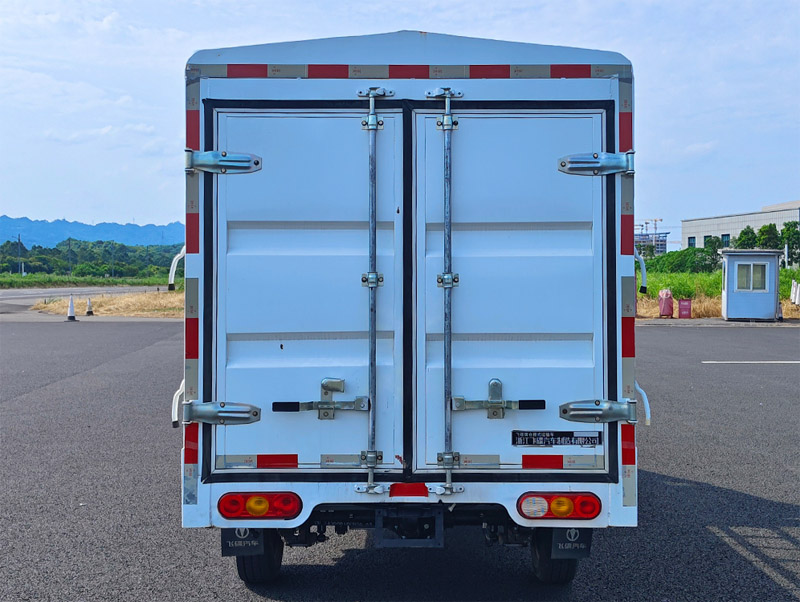 飛碟牌FD5037CCYBEV-1純電動倉柵式運輸車公告圖片