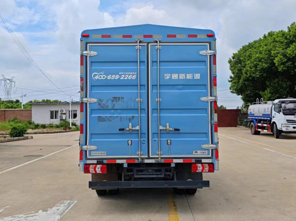 宇通牌ZKH5045CCYBEV256純電動(dòng)倉(cāng)柵式運(yùn)輸車公告圖片