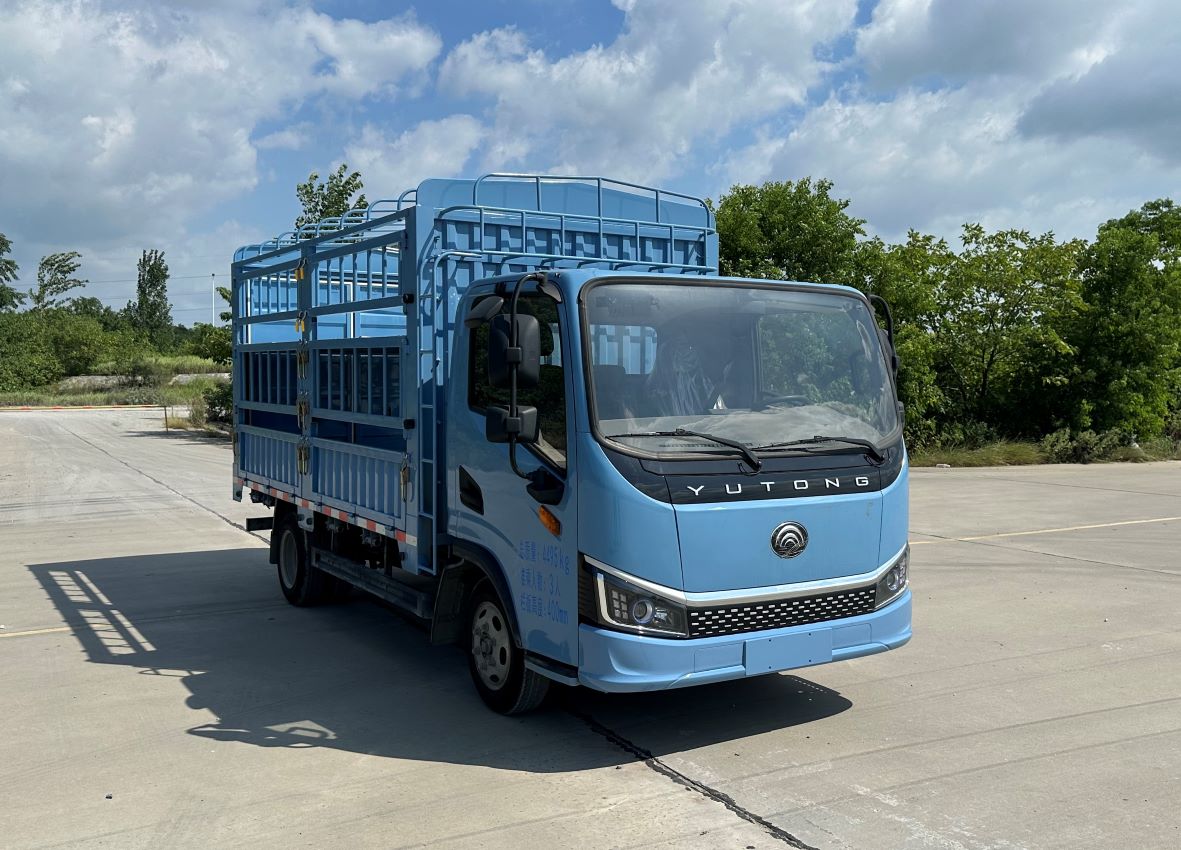 宇通牌ZKH5046CCYBEV4純電動倉柵式運輸車