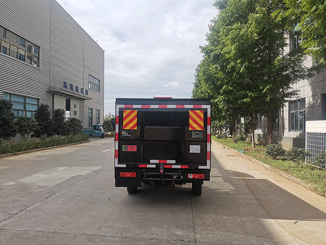 愛瑞特牌ART5031XTYY21BEV純電動密閉式桶裝垃圾車公告圖片