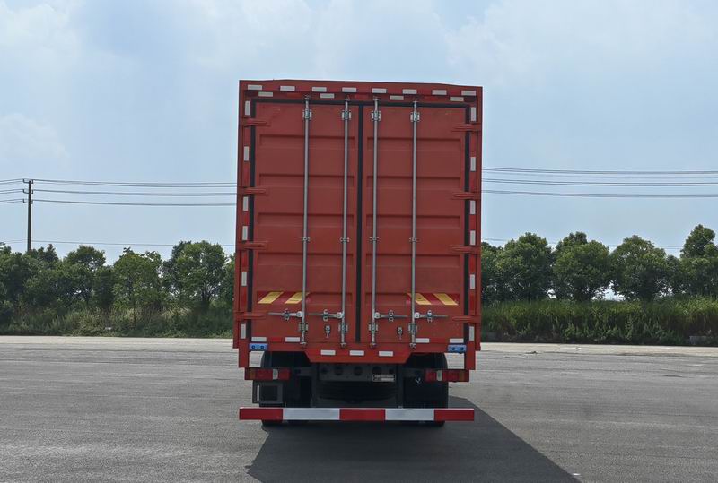 汕德卡牌ZZ5186XYKN711HF1翼開啟廂式車公告圖片