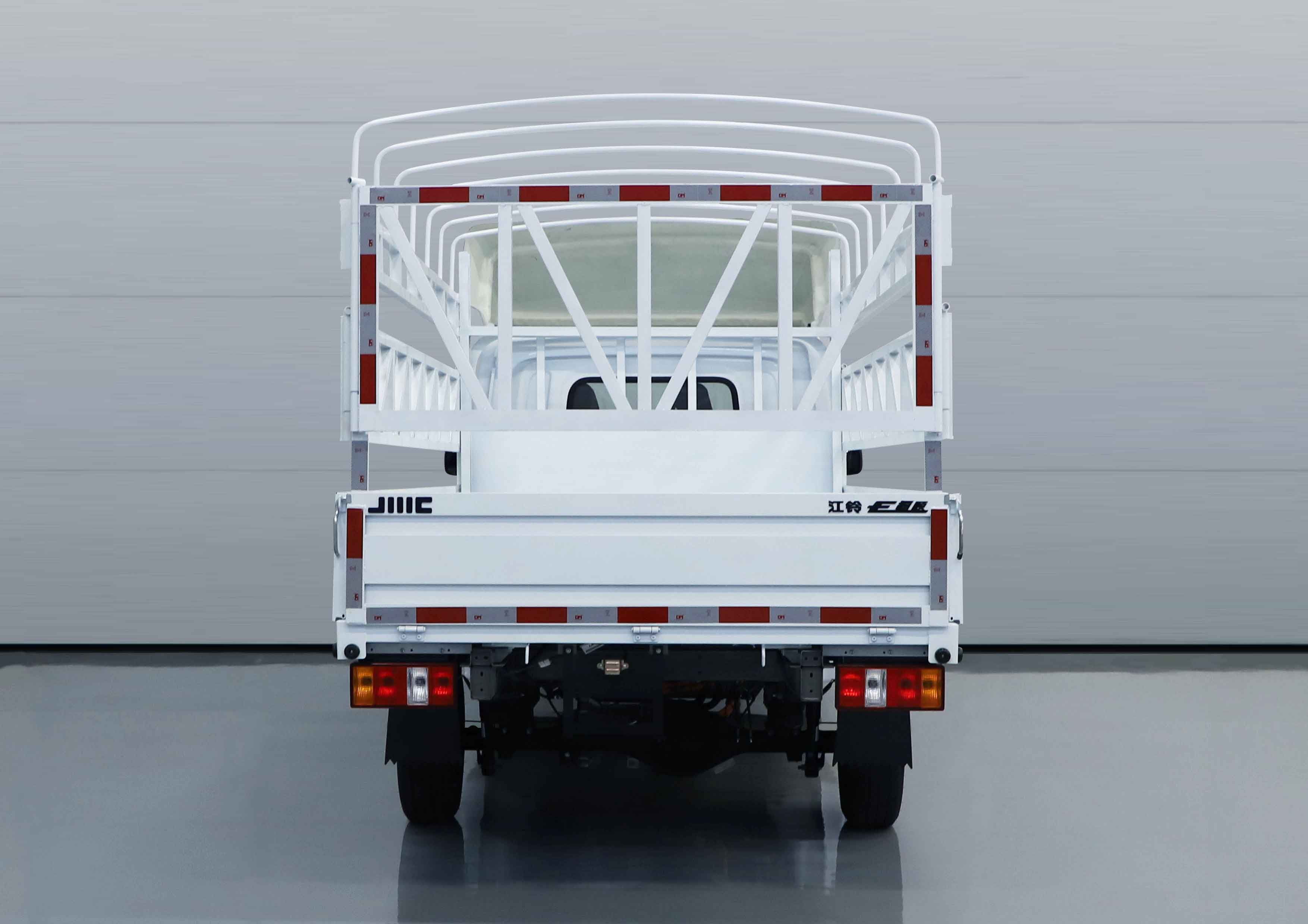 江鈴牌JX5031CCYTGCBEV純電動(dòng)倉柵式運(yùn)輸車公告圖片