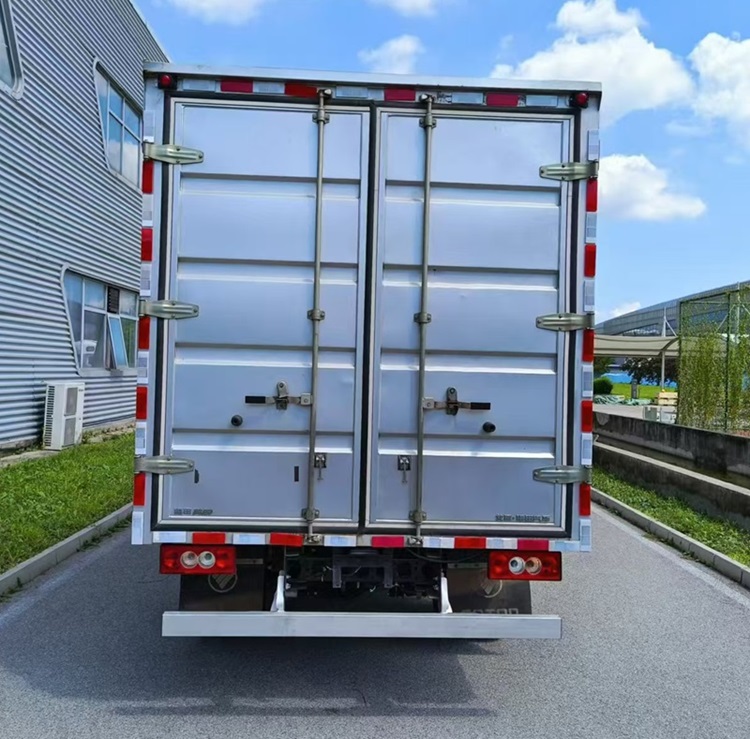 福田牌BJ5048XXYEV141純電動廂式運(yùn)輸車公告圖片