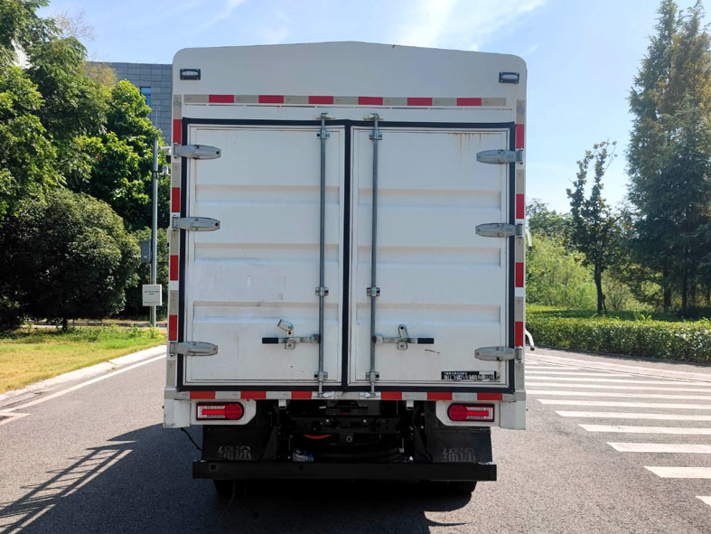 飛碟牌FD5040CCYW78SHEV-1插電式增程混合動(dòng)力倉柵式運(yùn)輸車公告圖片