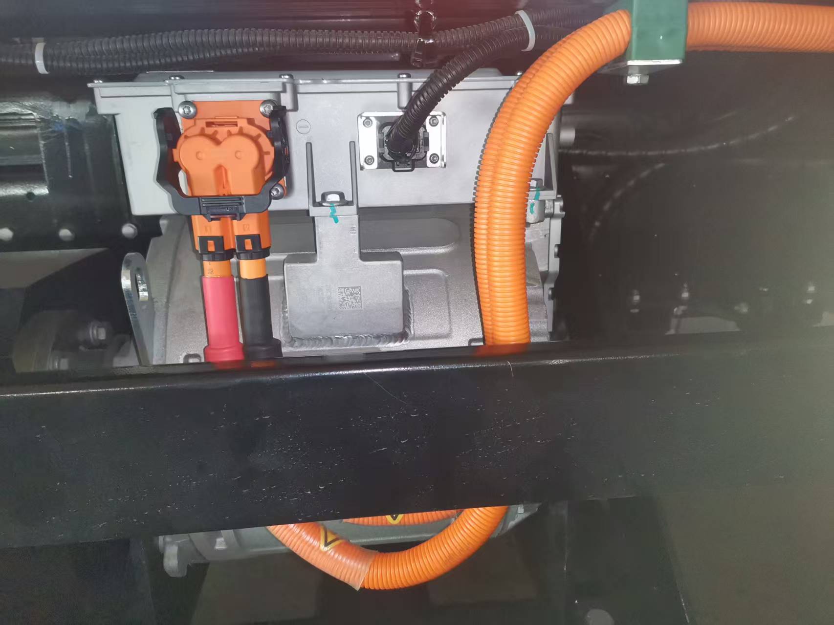 普羅科牌BJ5122GQXEV-P3純電動護(hù)欄清洗車公告圖片