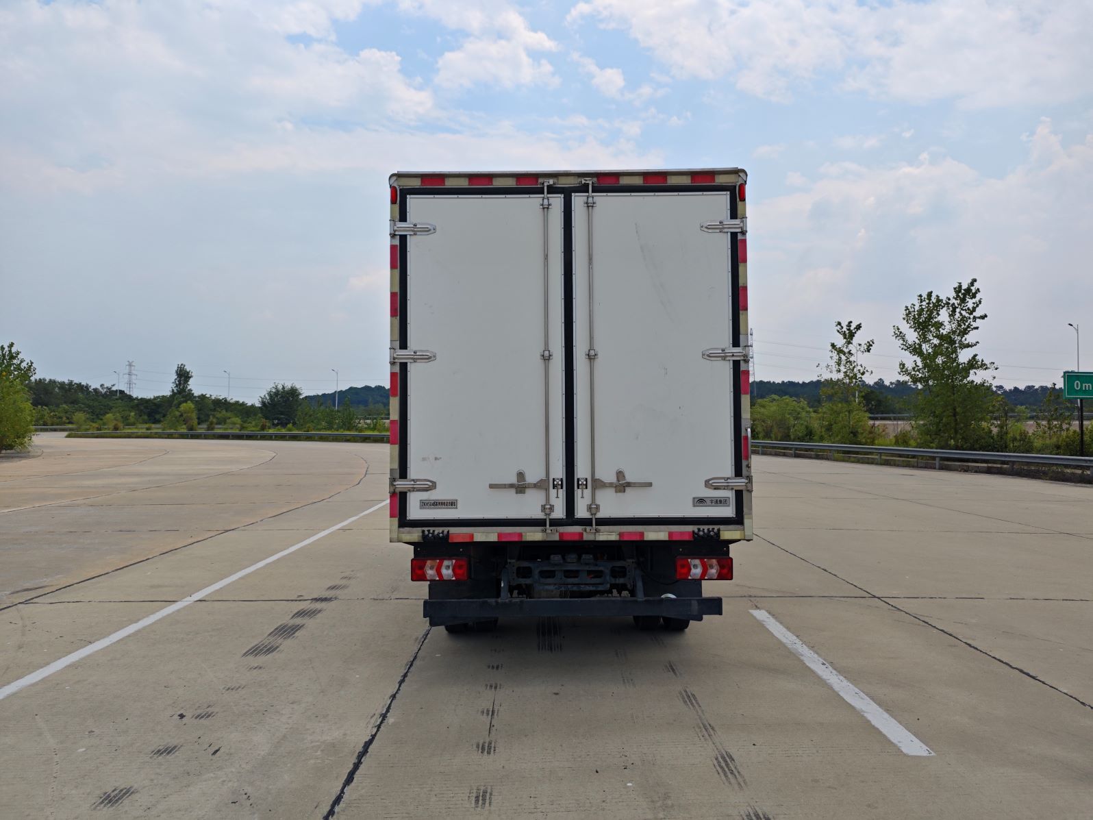 宇通牌ZKH5046XLCBEV3純電動(dòng)冷藏車公告圖片