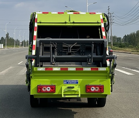 程力威牌CLW5041ZYS6ZS壓縮式垃圾車公告圖片