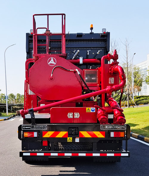 三一牌SYR5422TYL壓裂車公告圖片
