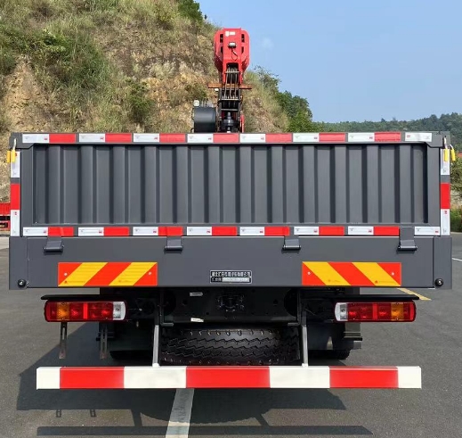 匯合牌HHH5250JSQBJ6隨車(chē)起重運(yùn)輸車(chē)公告圖片