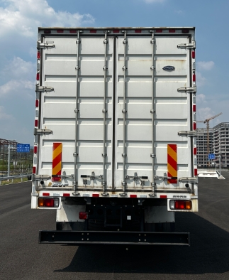 慶鈴牌(繁體)牌QL5180XXYBEVELWH純電動廂式運輸車公告圖片