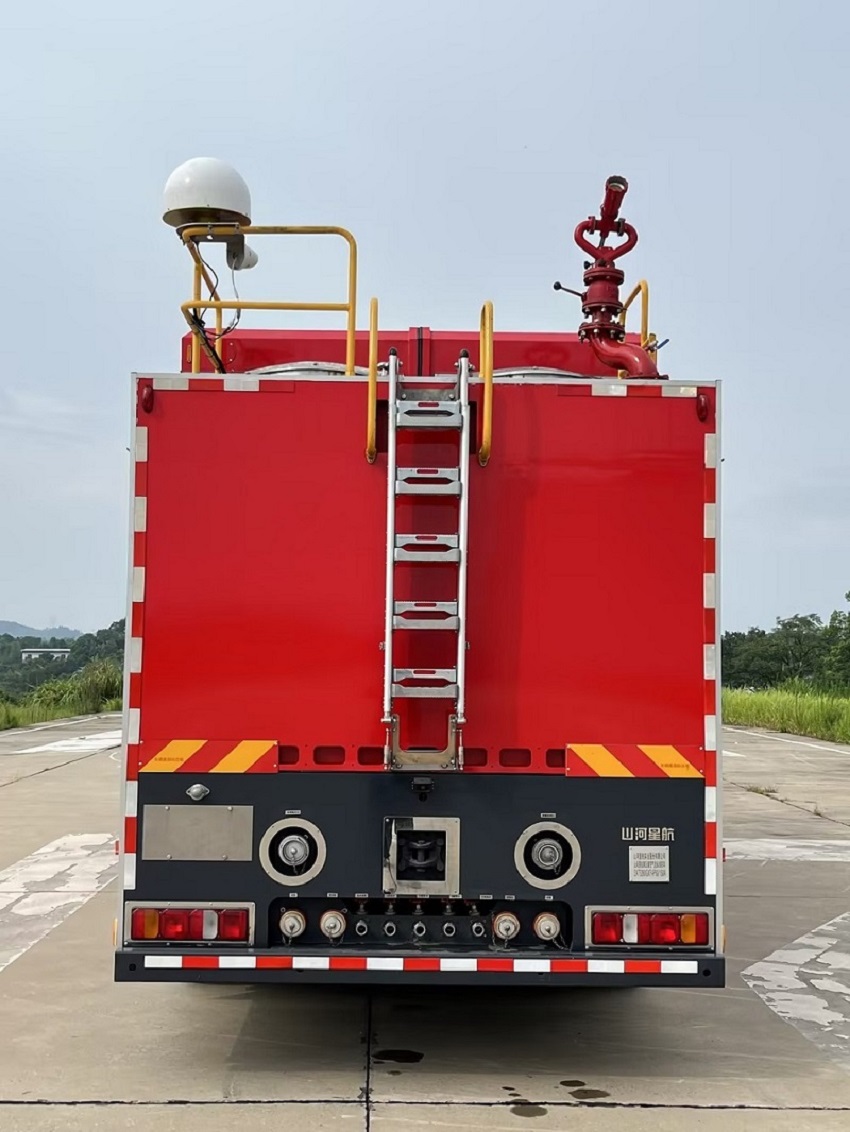 山河星航牌SAT5260GXFAP50/150A壓縮空氣泡沫消防車公告圖片