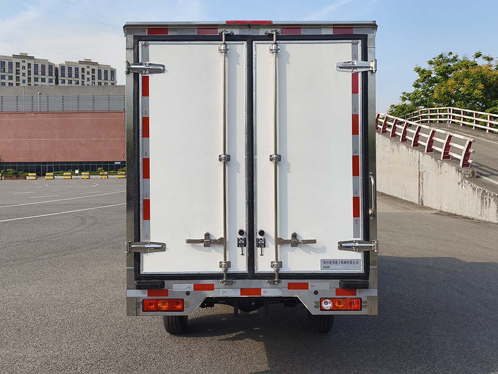 川汽建邦牌JBJ5030XLCBEV純電動(dòng)冷藏車公告圖片