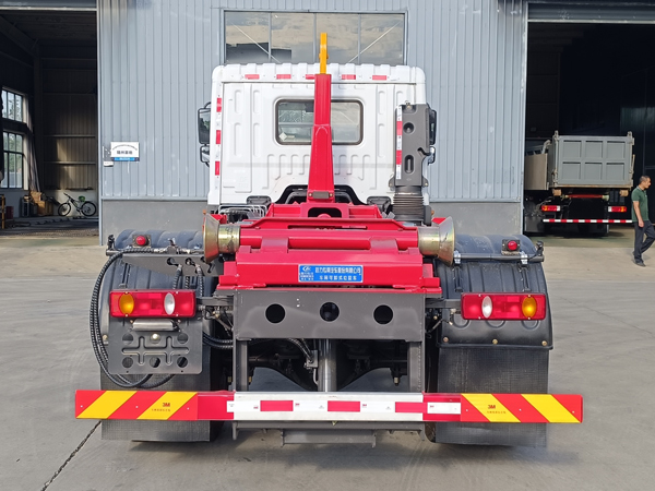 程力威牌CLW5180ZXXCDP車廂可卸式垃圾車公告圖片