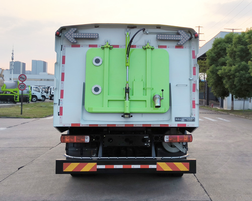 耶律潔牌SWT5180TXSBJ6洗掃車公告圖片