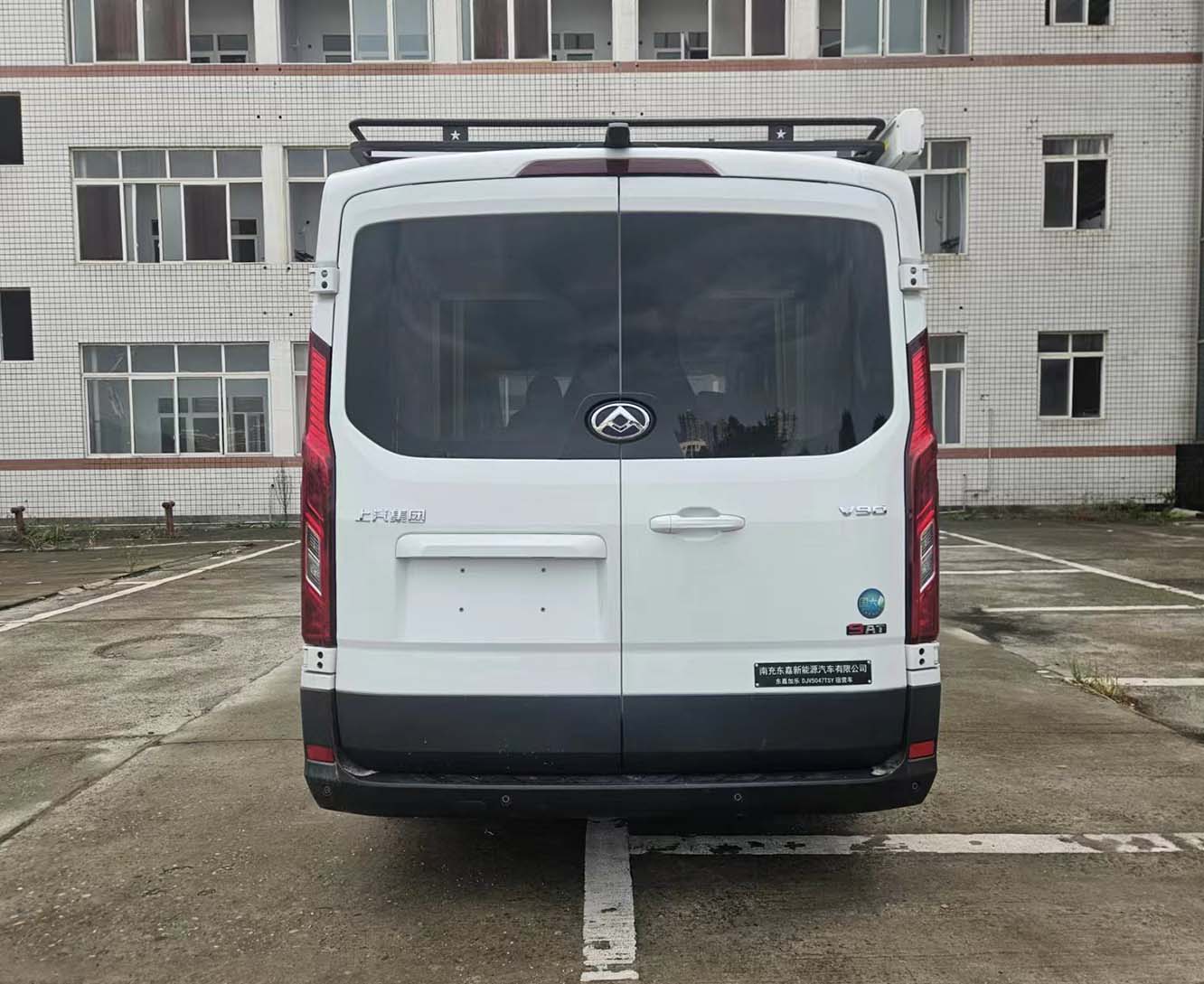 東嘉加樂(lè)牌DJV5047TSY宿營(yíng)車(chē)公告圖片