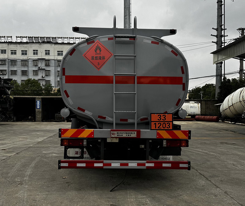 榮駿達(dá)牌HHX5323GYYSX6運(yùn)油車公告圖片