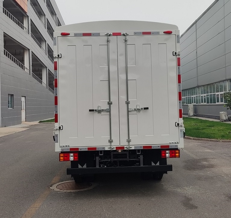 江鈴牌JX5041CCYTGL26倉(cāng)柵式運(yùn)輸車公告圖片