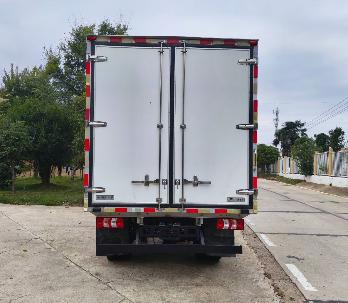 宇通牌ZKH5046XLCBEV7純電動(dòng)冷藏車公告圖片