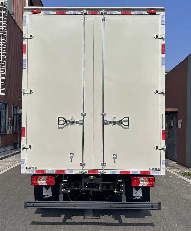 江鈴牌JX5049XXYT0D26廂式運輸車公告圖片