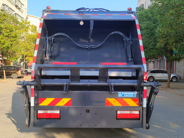 程力威牌CLW5140ZYSCDP壓縮式垃圾車公告圖片