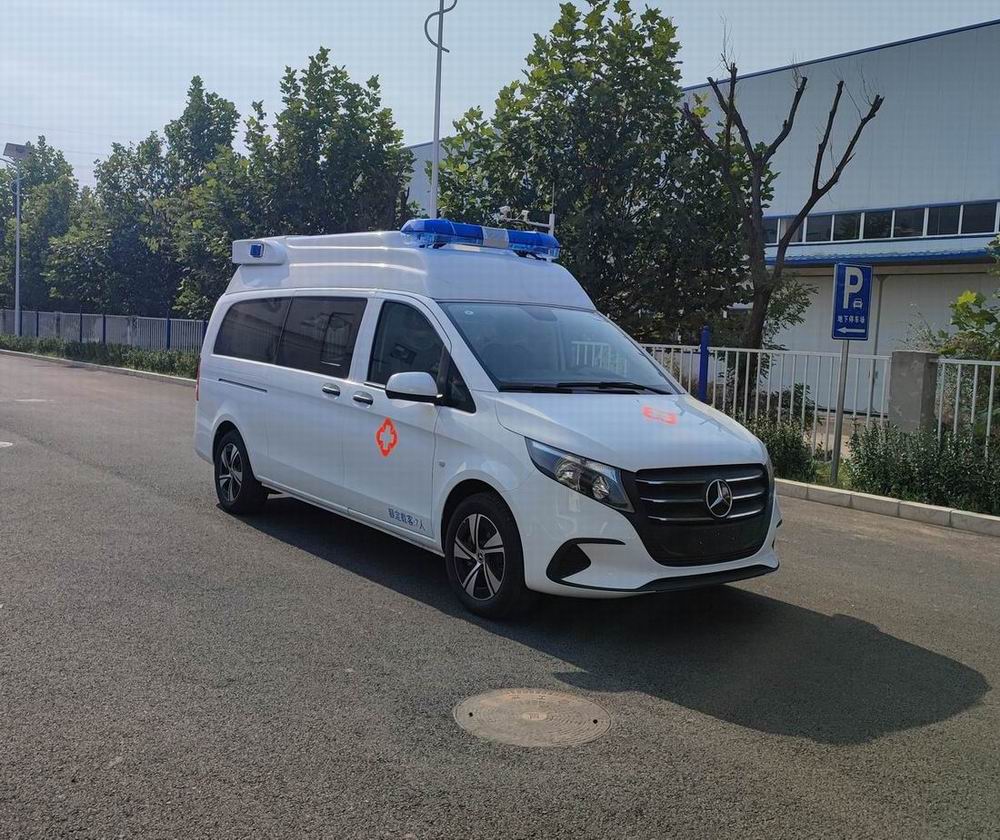 BBL5032XJHA4型救護(hù)車圖片