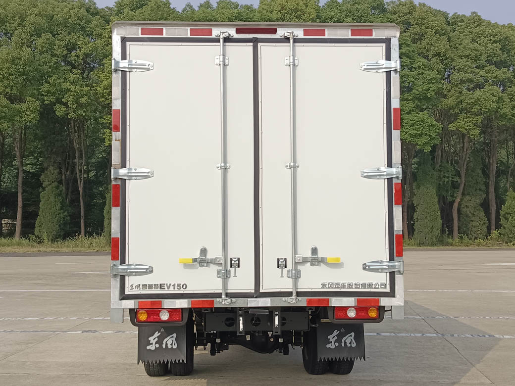 東風(fēng)牌DFA5030XXYM1BEV5純電動(dòng)廂式運(yùn)輸車公告圖片