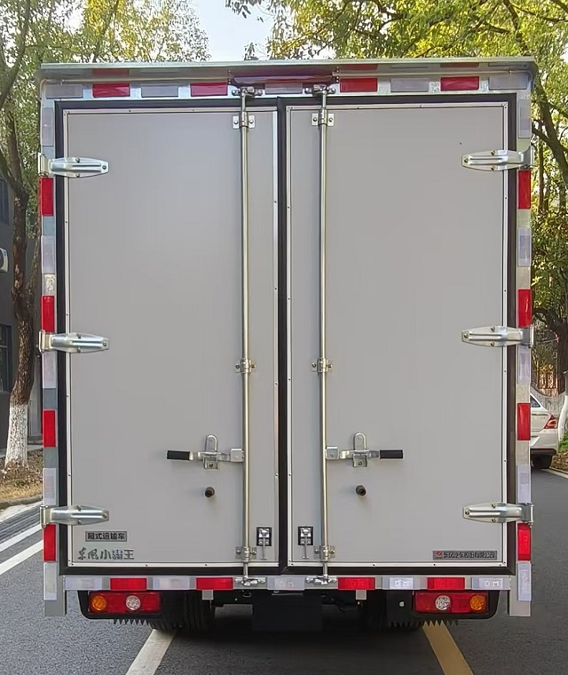 東風(fēng)牌EQ5036XXY60Q6HAC廂式運(yùn)輸車公告圖片