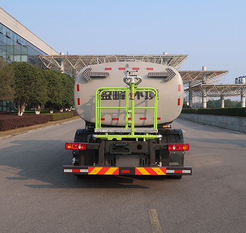 中聯(lián)牌ZBH5182GQXDFBBEV純電動(dòng)清洗車公告圖片