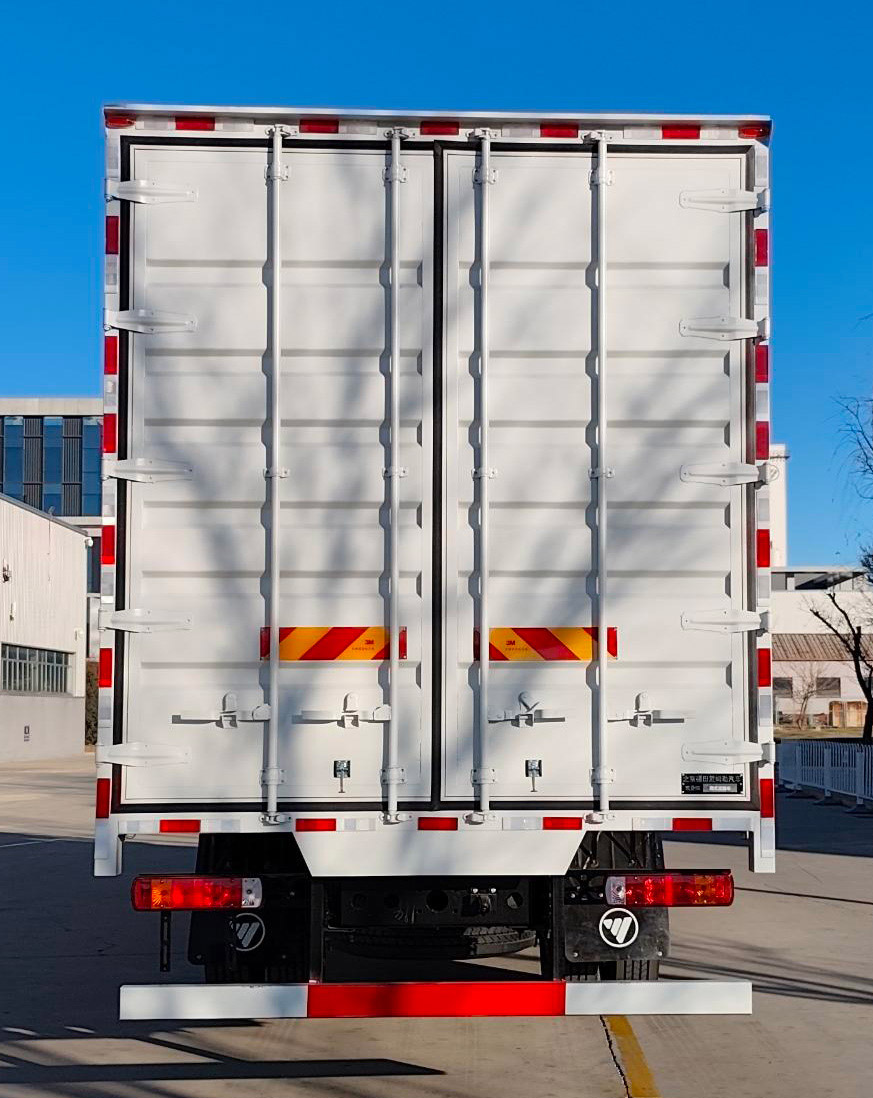 歐曼牌BJ5181XXYY6AAM-05廂式運輸車公告圖片