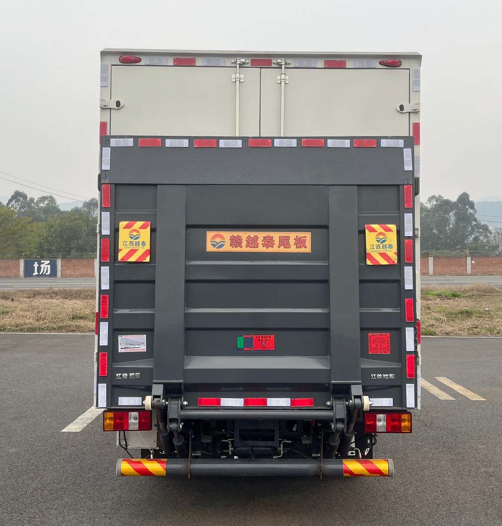 江鈴牌JX5040XXYTGE26廂式運輸車公告圖片
