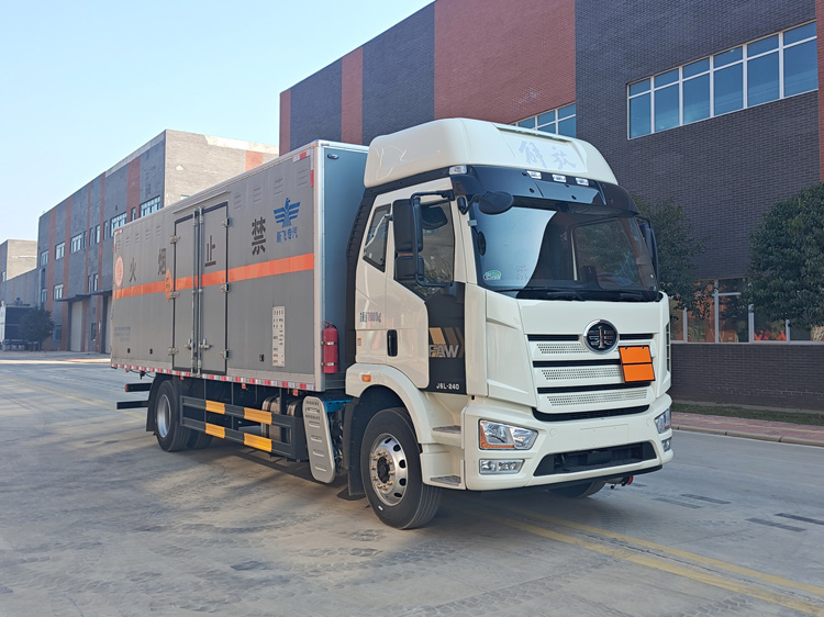 新飛牌XKC5185XQY6A爆破器材運輸車公告圖片