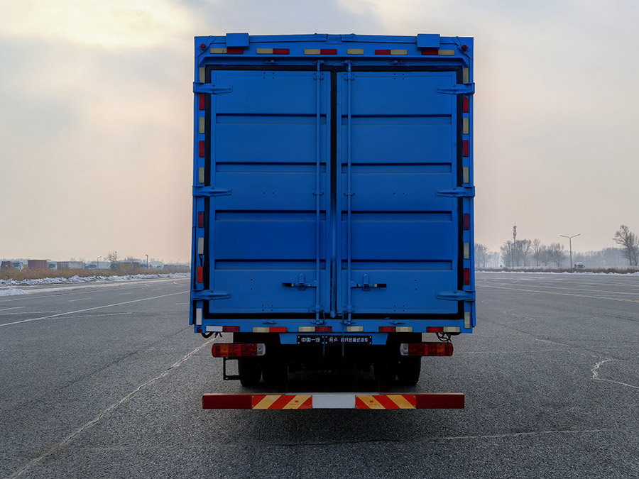 解放牌CA5181XYKP66K1L5E6翼開啟廂式貨車公告圖片