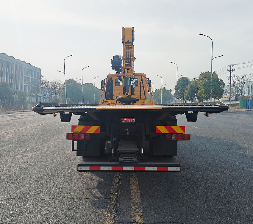 布隆牌LLL5331TQZZ6清障車公告圖片